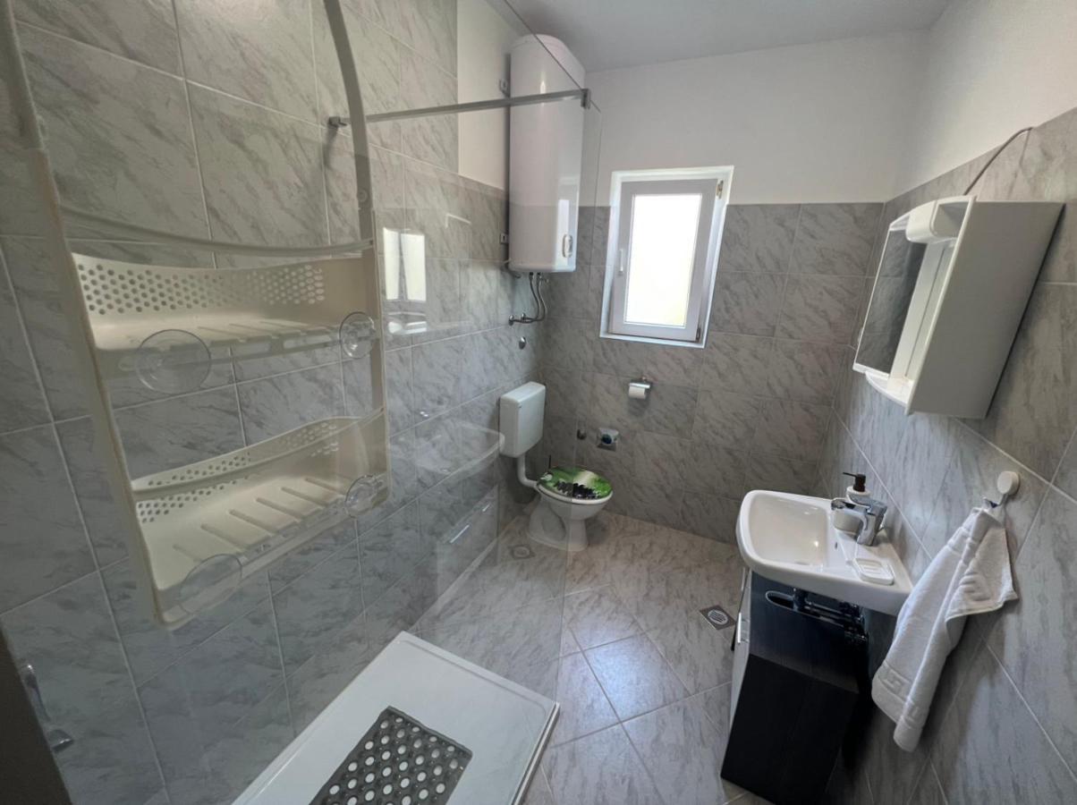 Lotus Holiday Apartment In Skrljevo Bakar Exterior photo