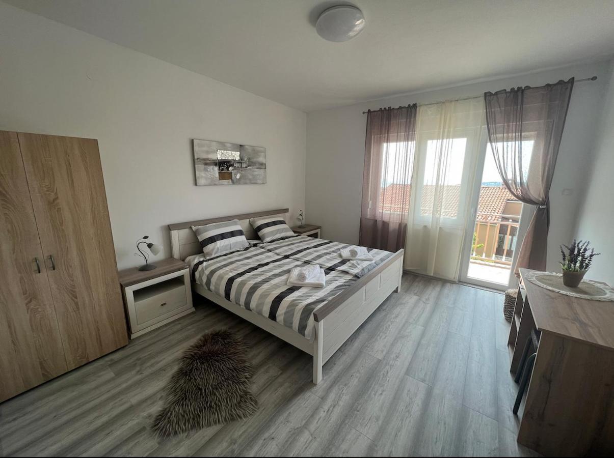 Lotus Holiday Apartment In Skrljevo Bakar Exterior photo