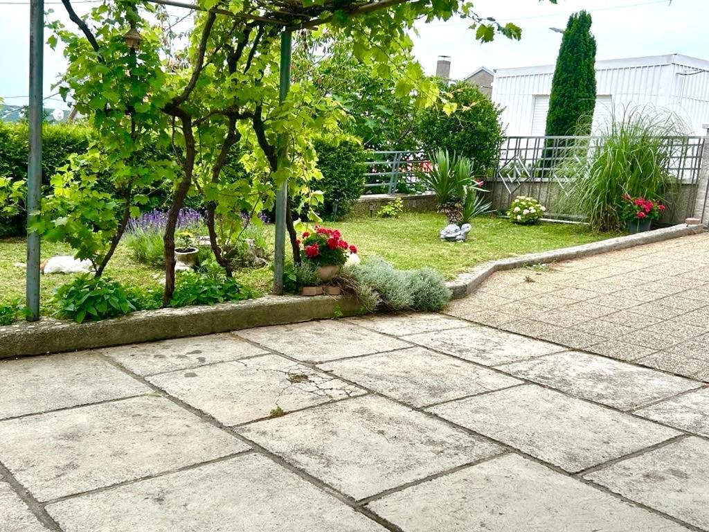Lotus Holiday Apartment In Skrljevo Bakar Exterior photo